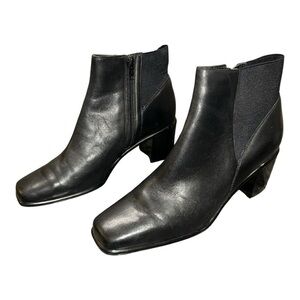 NICOLE Black Leather Button High Heels Ankle BOOTS Womens Shoes Sz 7.5